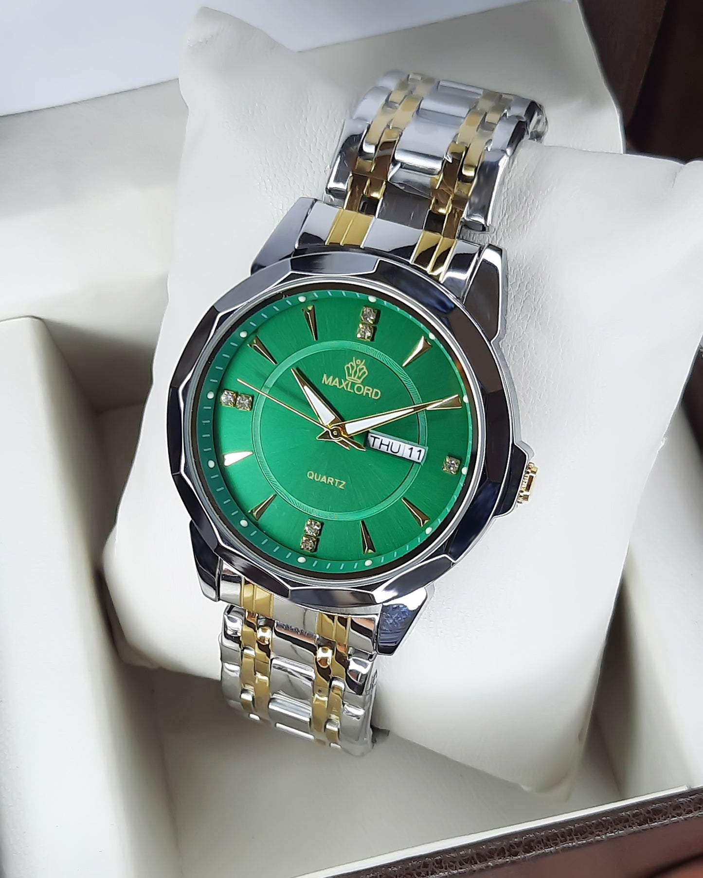 ⌚ স্টাইল 🛡️ কোয়ালিটি ✅ Waterproof & গ্যারান্টি ১ টাকা অগ্রিম নয় | ফ্রি ডেলিভারি + 3ml পারফিউম ফ্রি!