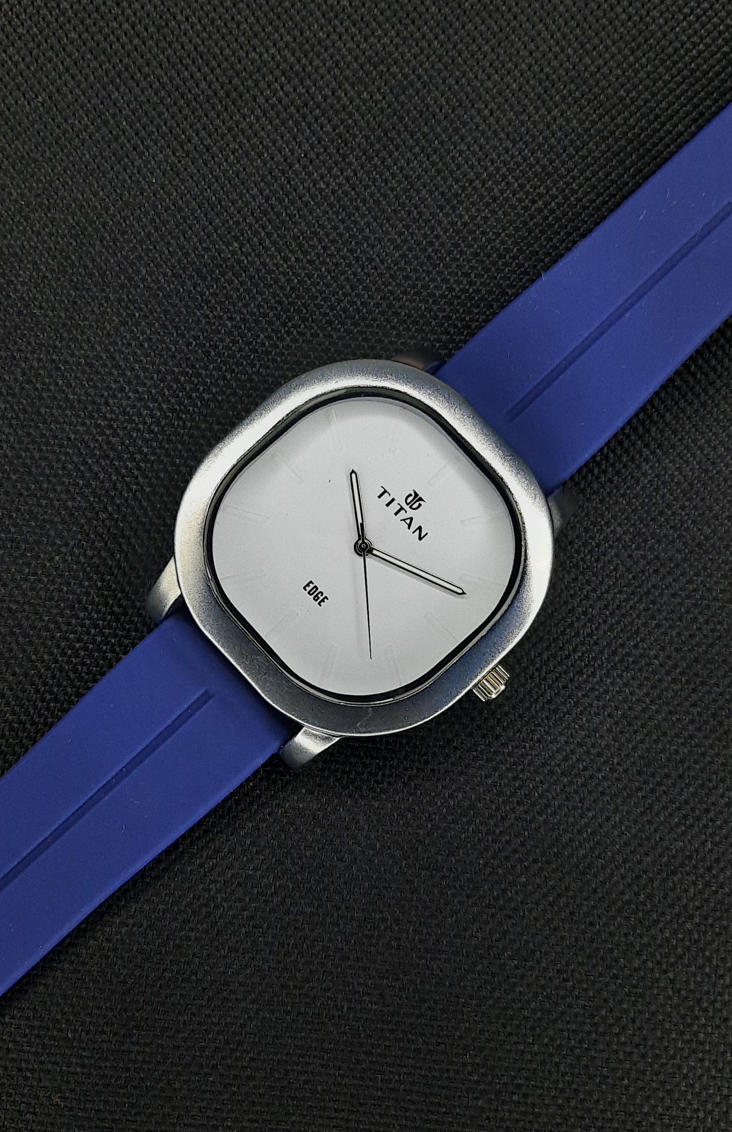 ✨ প্রিমিয়াম 𝐓𝐢𝐭𝐚𝐧 𝐖𝐫𝐢𝐬𝐭 𝐖𝐚𝐭𝐜𝐡  ফ্রি ডেলিভারি + 3ml পারফিউম ফ্রি!✨