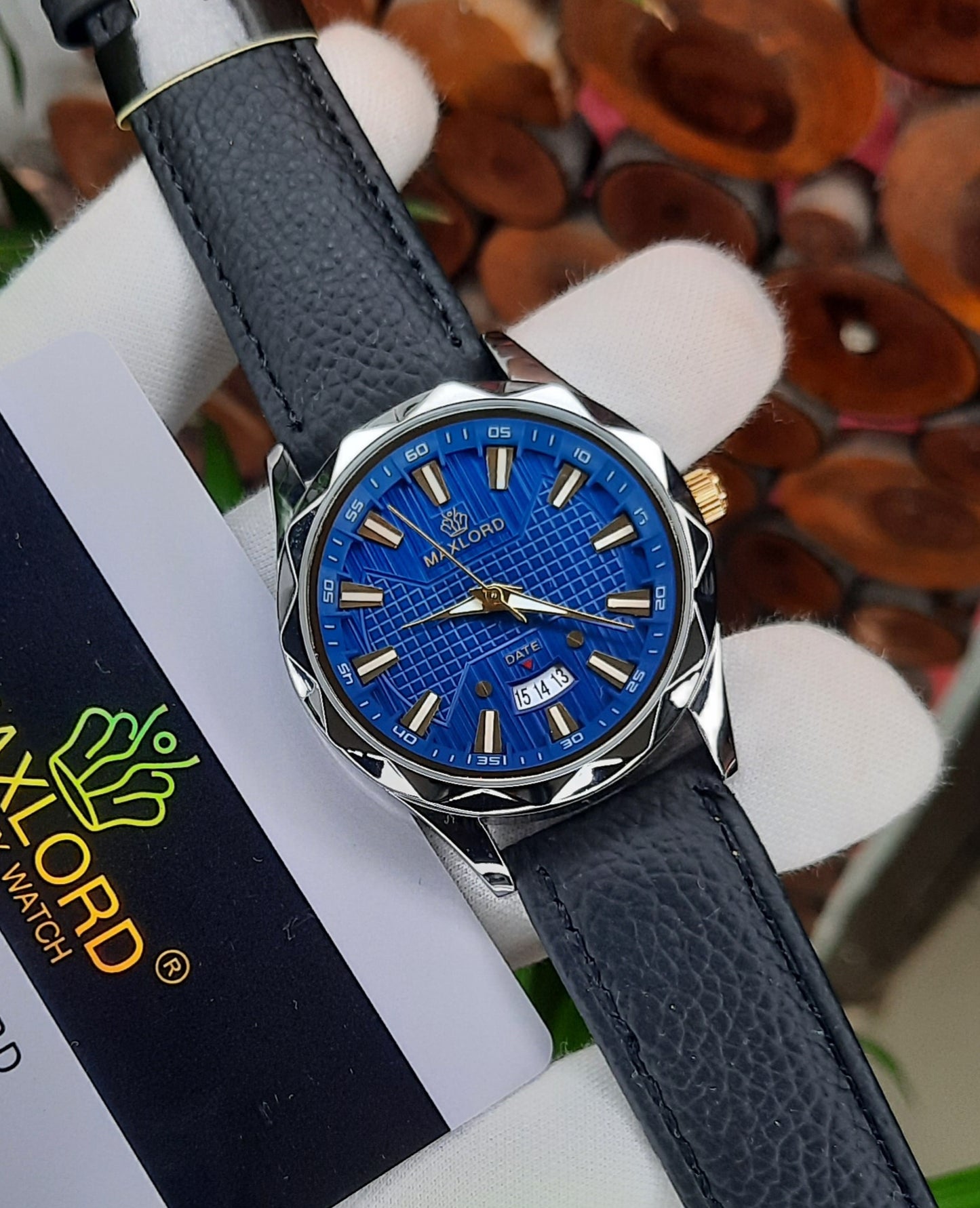 ✨ স্টাইল ও সুবাস একসাথে! ঘড়ি & আতর কম্বো – 𝐅𝐑𝐄𝐄 হোম ডেলিভারি! 🏠🌸